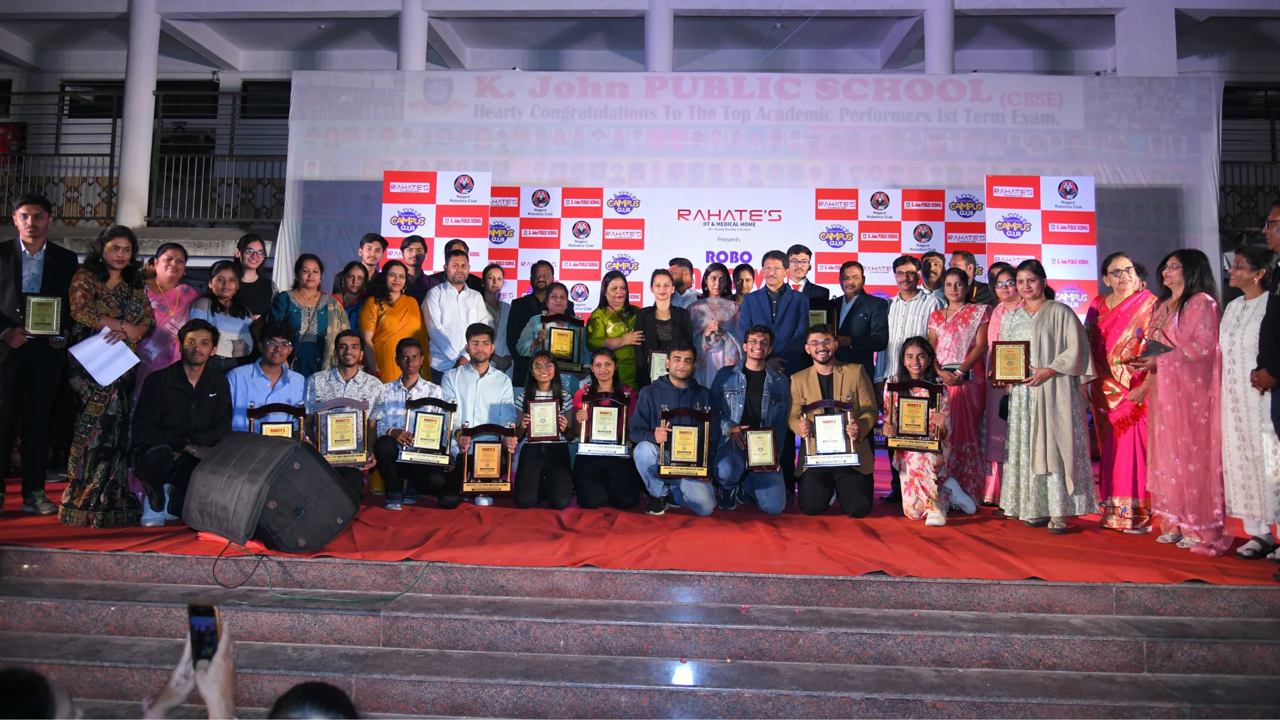 Felicitation program honoring toppers featured in Rahate’s IIT & Medical Home Gallery